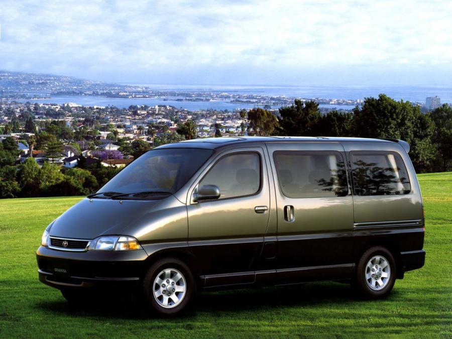 Toyota Granvia (CH10W) 1995 года  (фото 2 из 5)